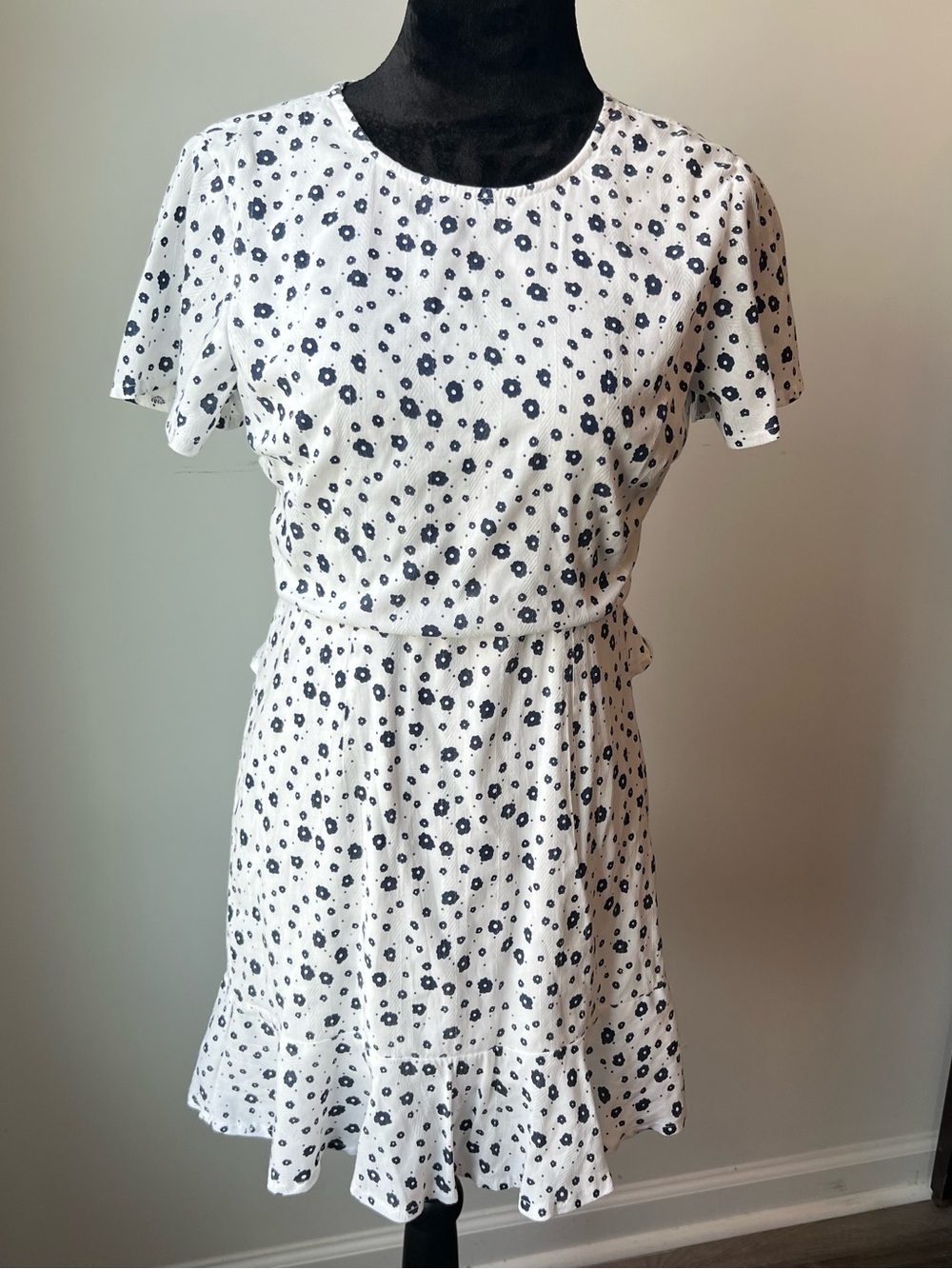 NWOT Princess Polly White and Navy Floral Cutout Mini Dress - US 8 - Picture 5 of 12